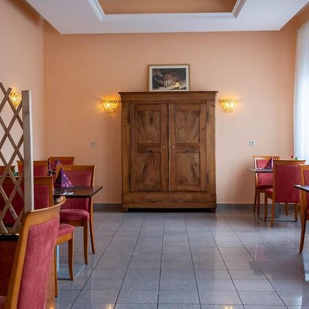 Kraichtaler Hof Hotel Екстериор снимка