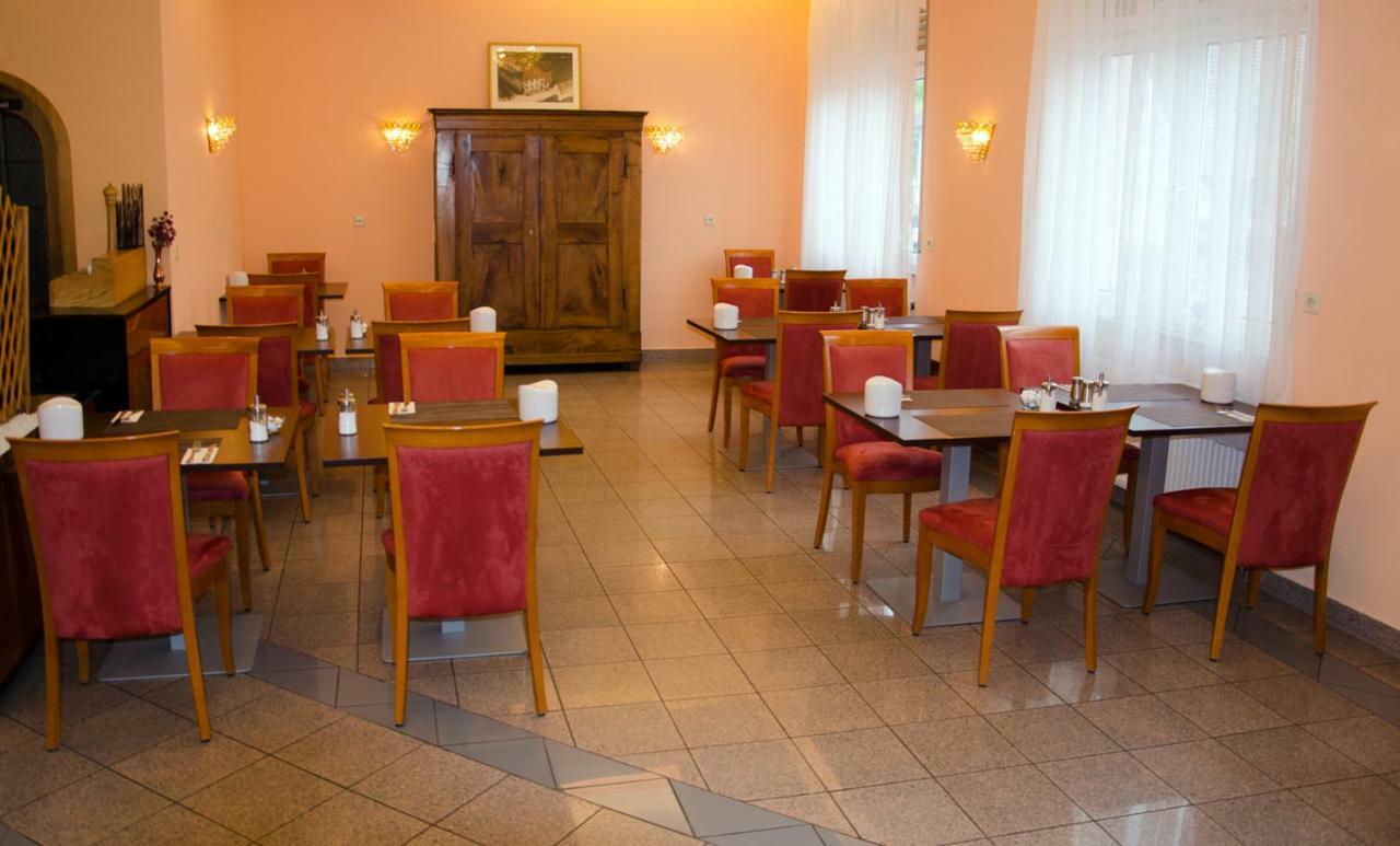Kraichtaler Hof Hotel Екстериор снимка